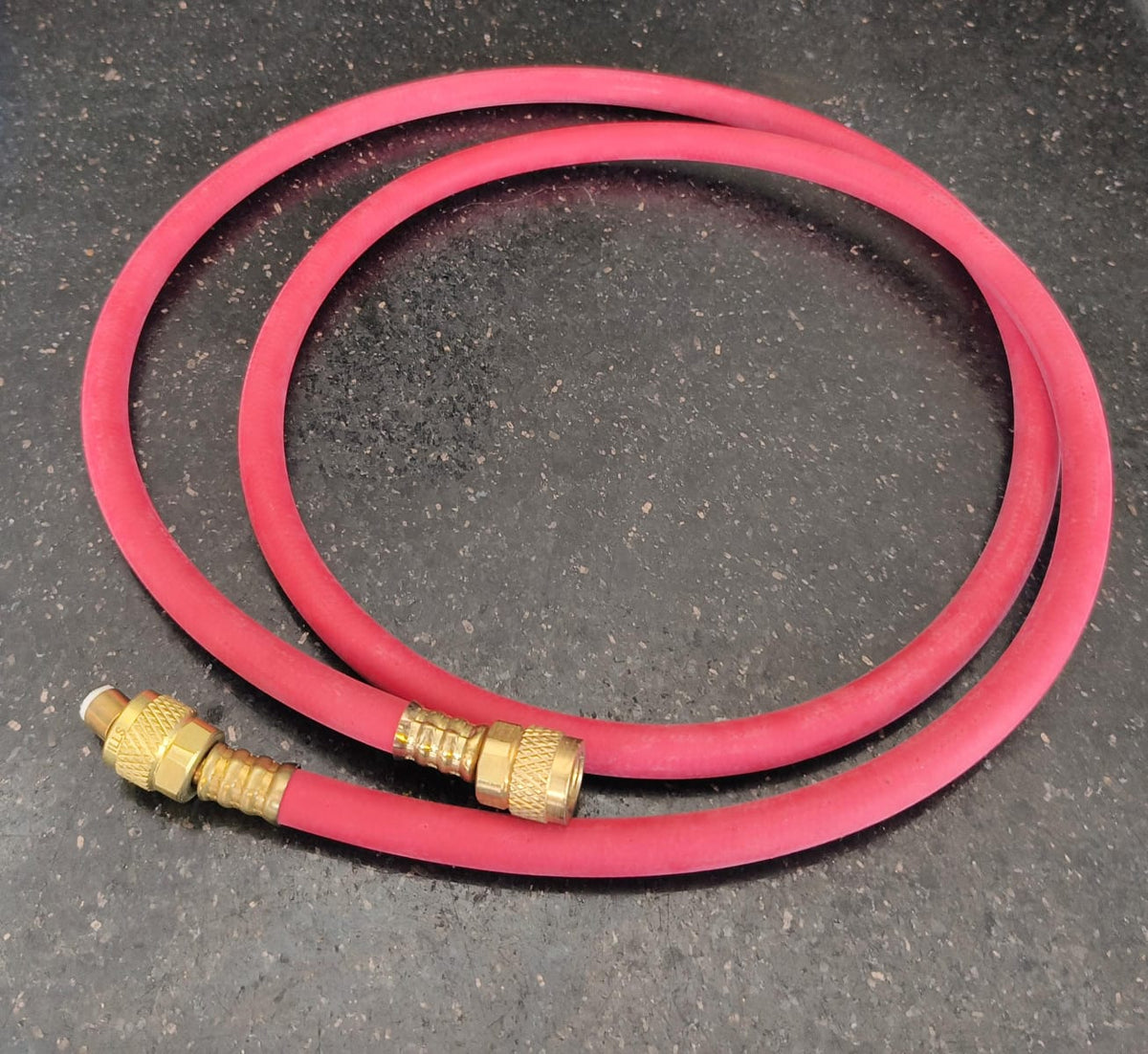 R410A High Pressure Charging Hose 4000 PSI Burst | 800 PSI Working Pressure AC Refrigerant Hose, Length 5 Feet