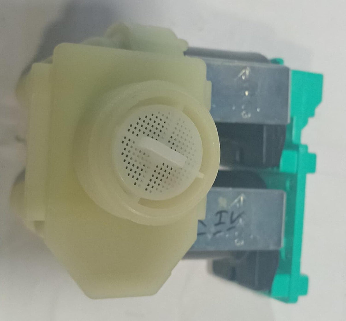 Buy Spares Water Inlet Feed Valve Without Flow Sensor, Compatible with B.o.s.c.h,S.i.e.m.e.n.s Washing Machines BS1297