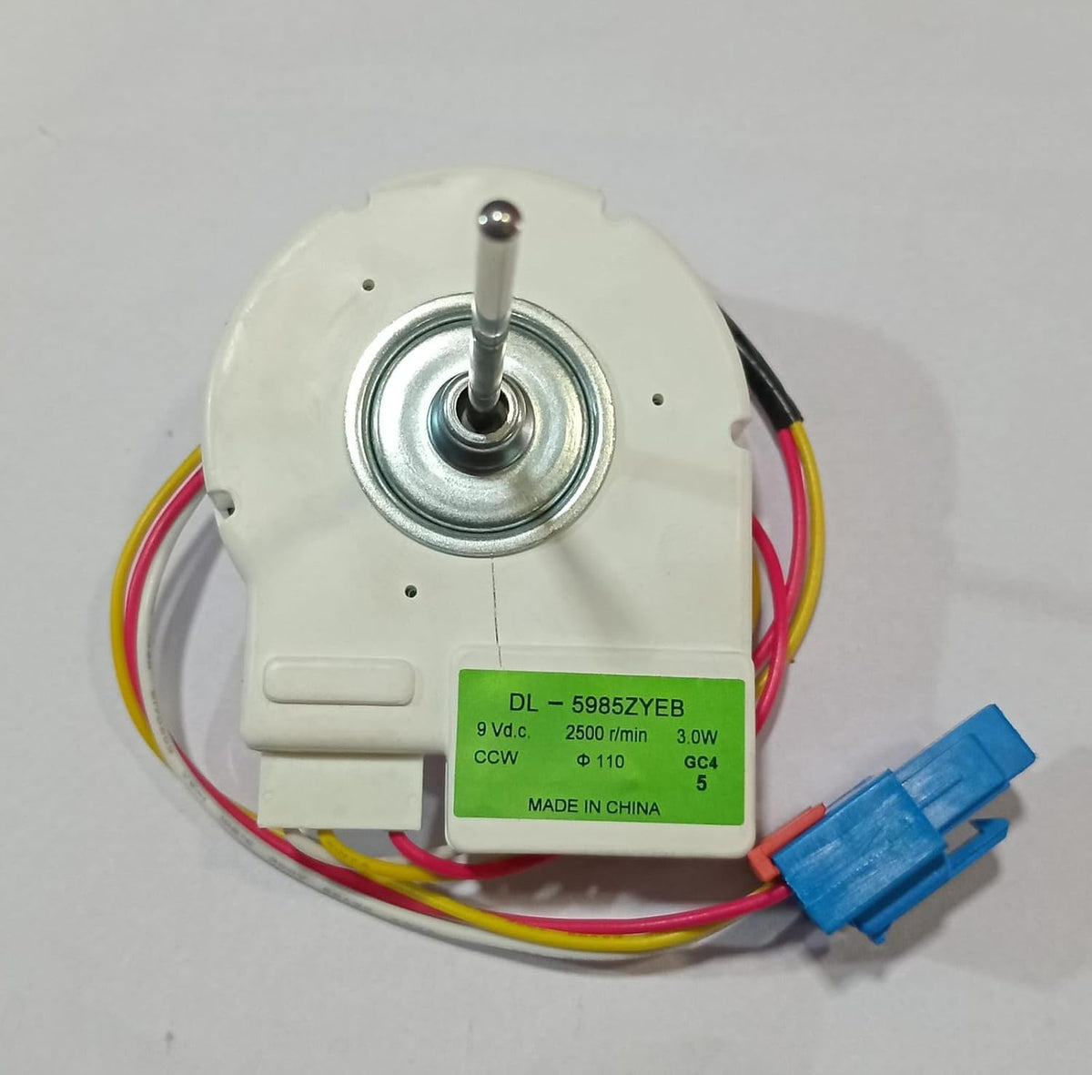 BUY SPARES DC Fan Motor compatible with Bosch, Model DL-5985ZYEB, 9V, 2500 RPM, 3W, 3 Wire BS1207