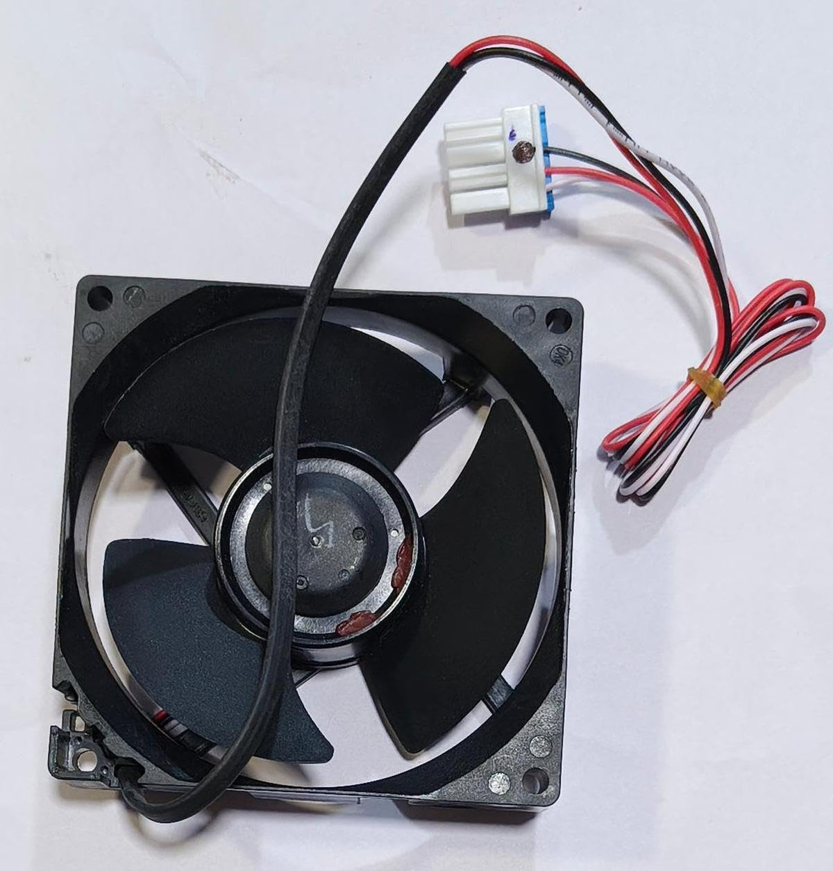 BUY SPARES DC Refrigerator Cooling Fan Motor, 9x9 cm, Square, compatible with LG Refrigerators, with Small Jack Connector BS1055