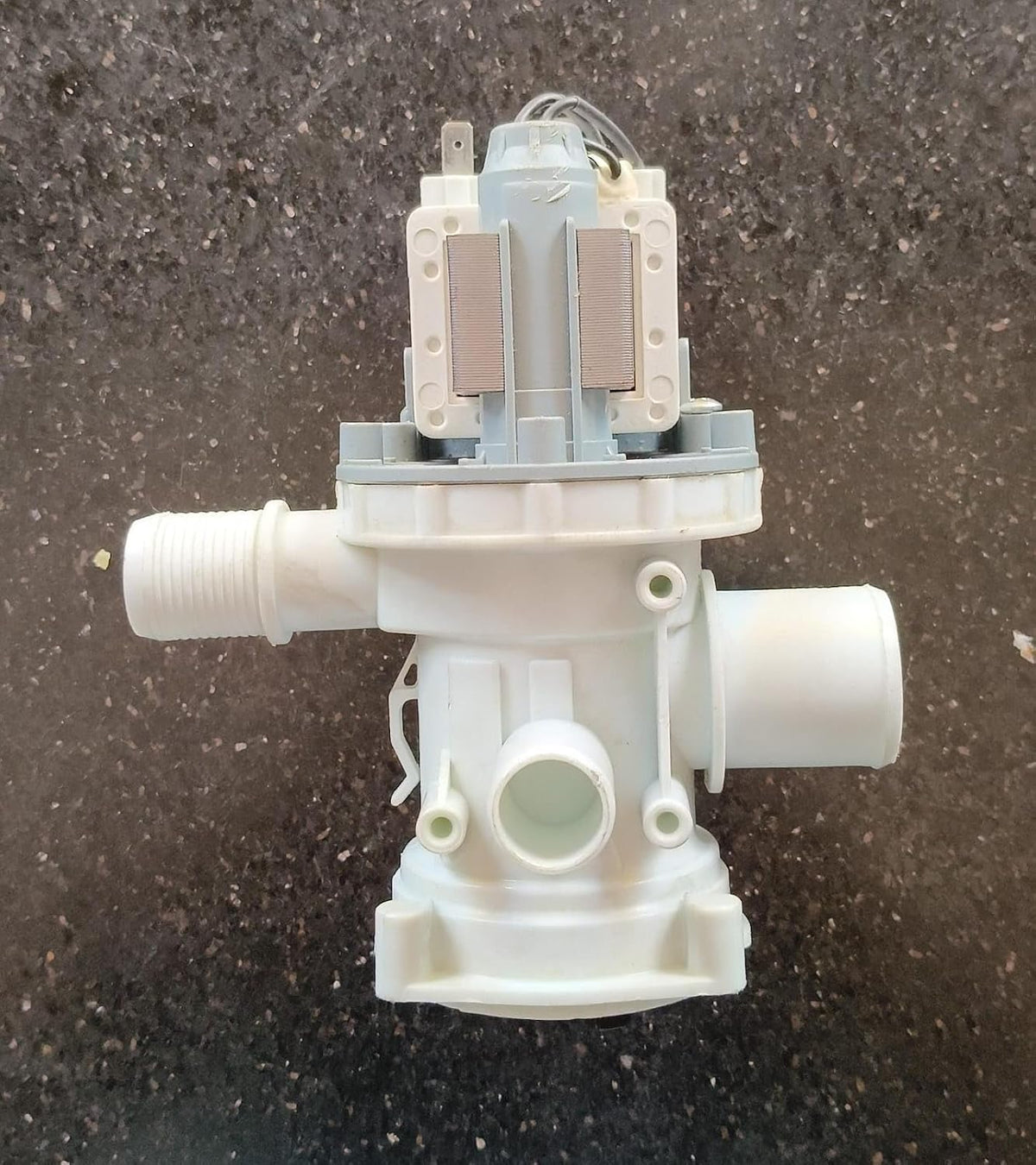 BUY SPARES Washing Machine Drain Pump, compatible with Samsung Front Load Old Model, White BS1152