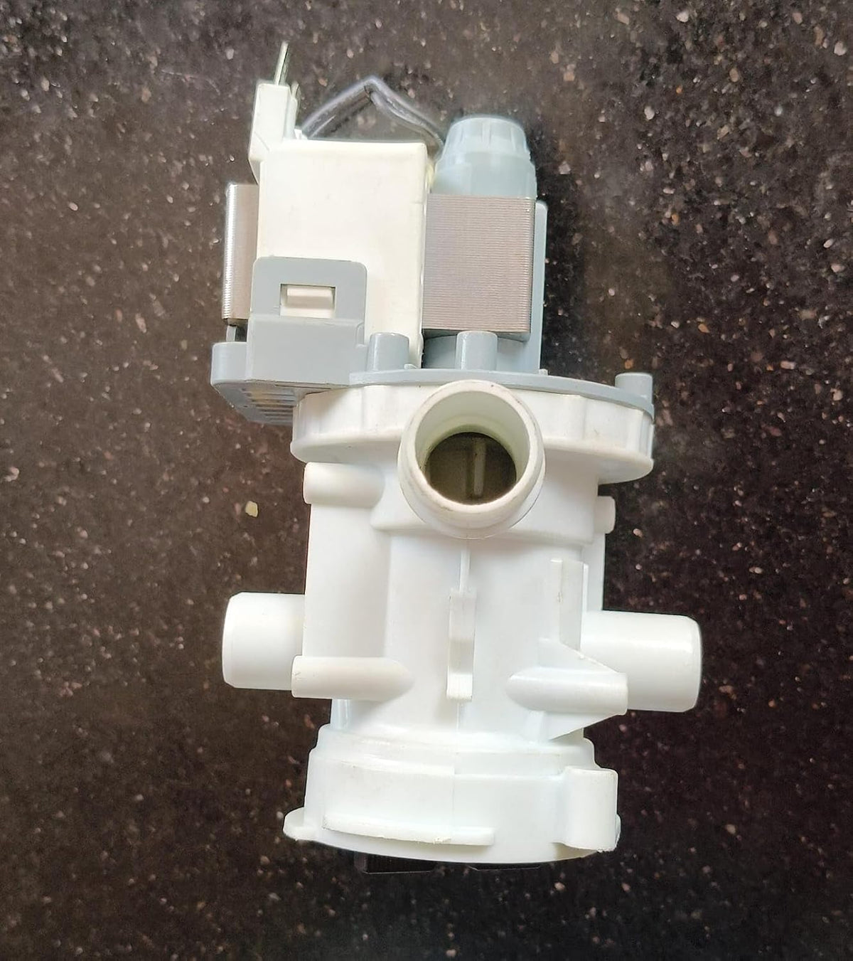 BUY SPARES Washing Machine Drain Pump, compatible with Samsung Front Load Old Model, White BS1152