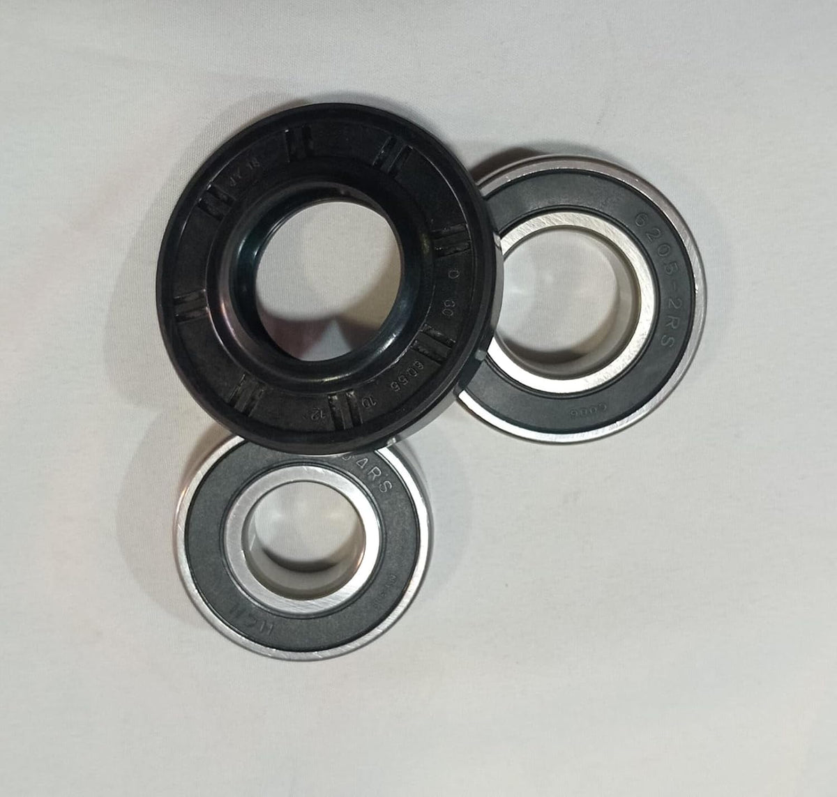 Spares Oil Seal Kit for Samsung Washing Machine, 5.5 to 6kg, Seal 25-50.5-10/12, with Bearings 6203 and 6204 (5.5KG) BS1116