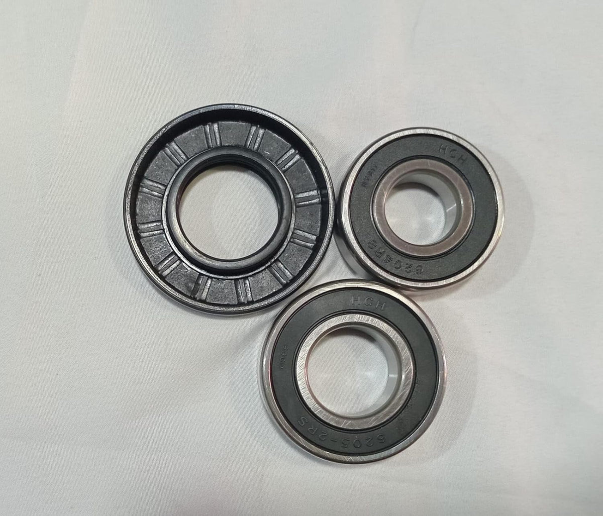 Spares Oil Seal Kit for Samsung Washing Machine, 5.5 to 6kg, Seal 25-50.5-10/12, with Bearings 6203 and 6204 (5.5KG) BS1116