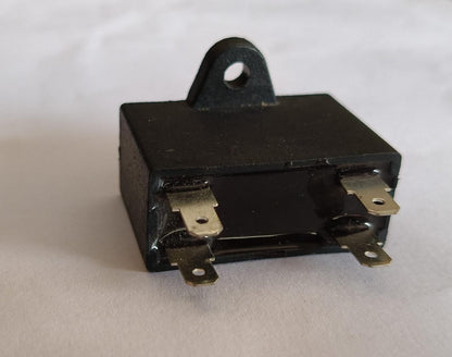 AC Motor Run Capacitor 1.5 MFD,450VAC,4 Pin Type