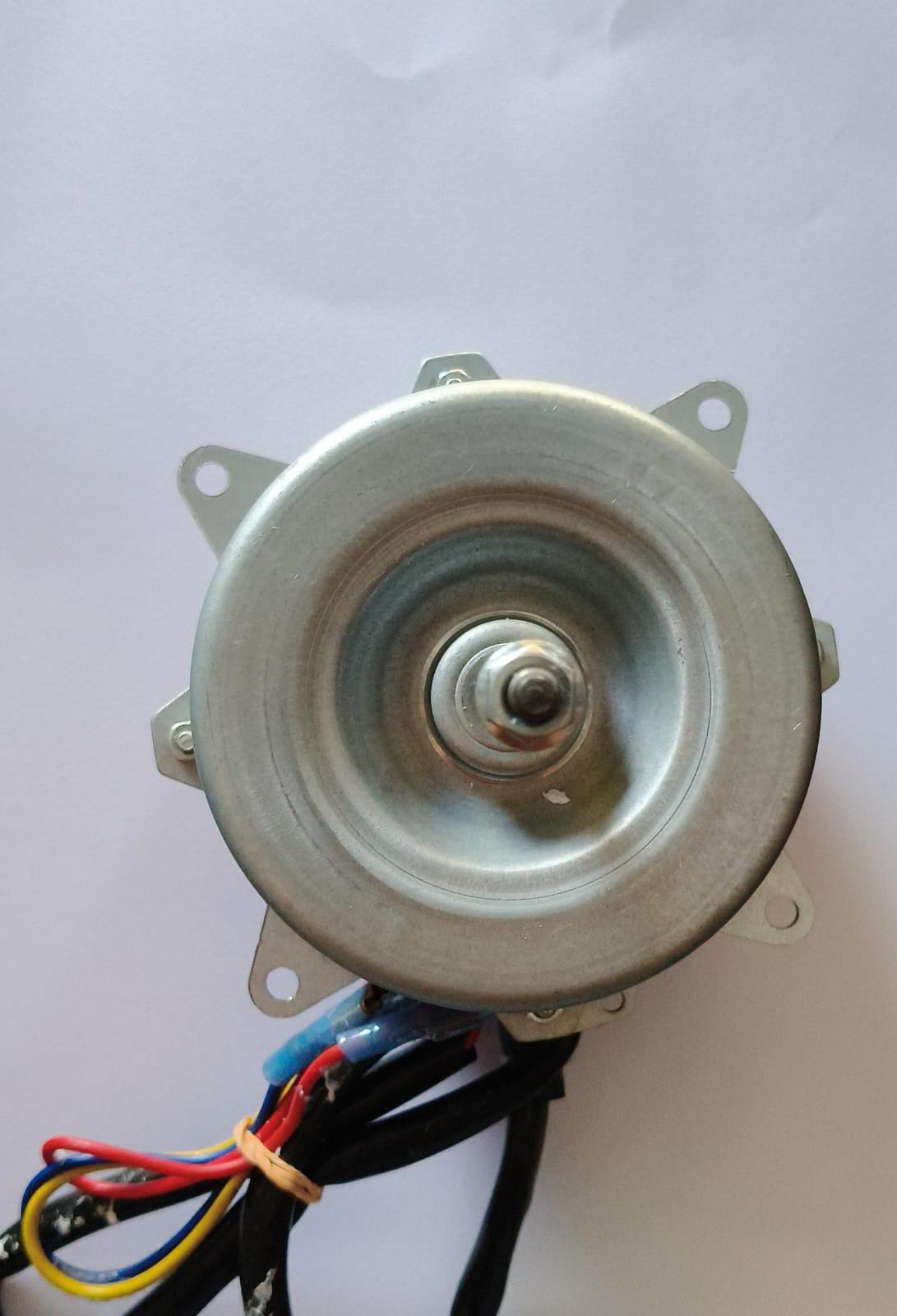 High-quality  ODU Motor 45W Model 2710 designed for compatible For Samsung outdoor unit air-conditioning applications. This single-phase motor is rated at 230V, 50Hz, 45W and operates at approximately 1160 RPM with clockwise rotation